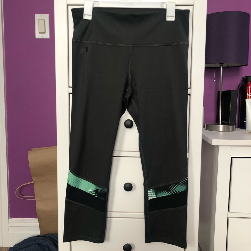 Women’s Under Armour Workout Leggings - L